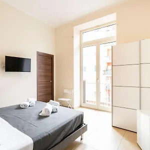  Bed & Breakfast Corso 138 - Sleep & Fly - By Domusextra Italy